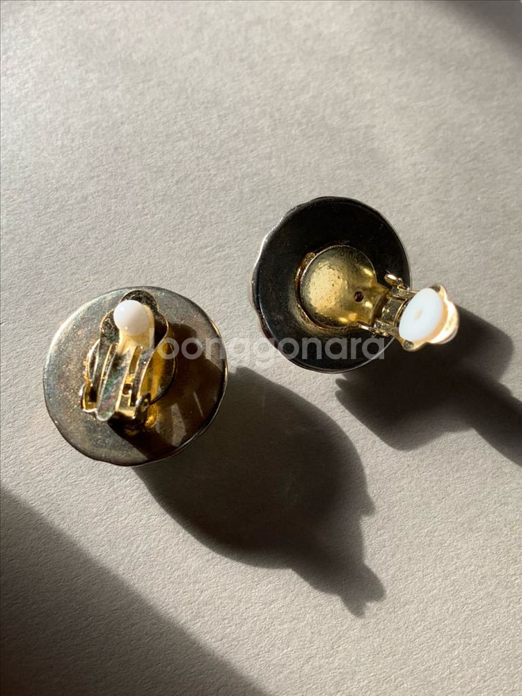 빈티지 단추 귀걸이 귀찌--1