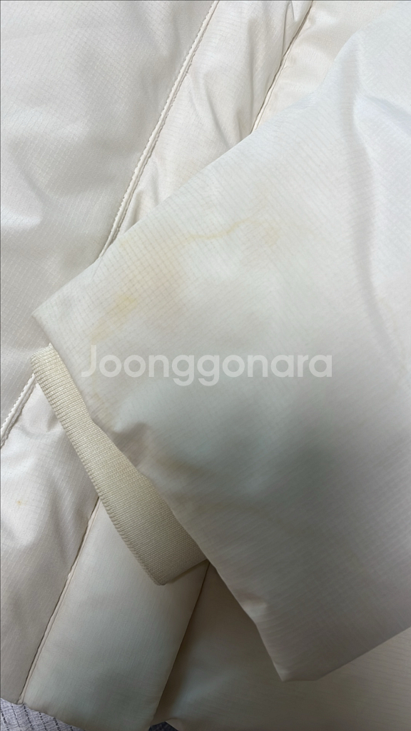 캘빈클라인 여성 숏 랭스 스탠드 카라 푸퍼 패딩 아이보리--6