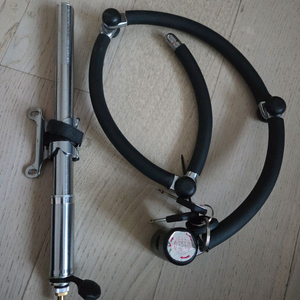 자전거 자물쇠 및 공기주입기