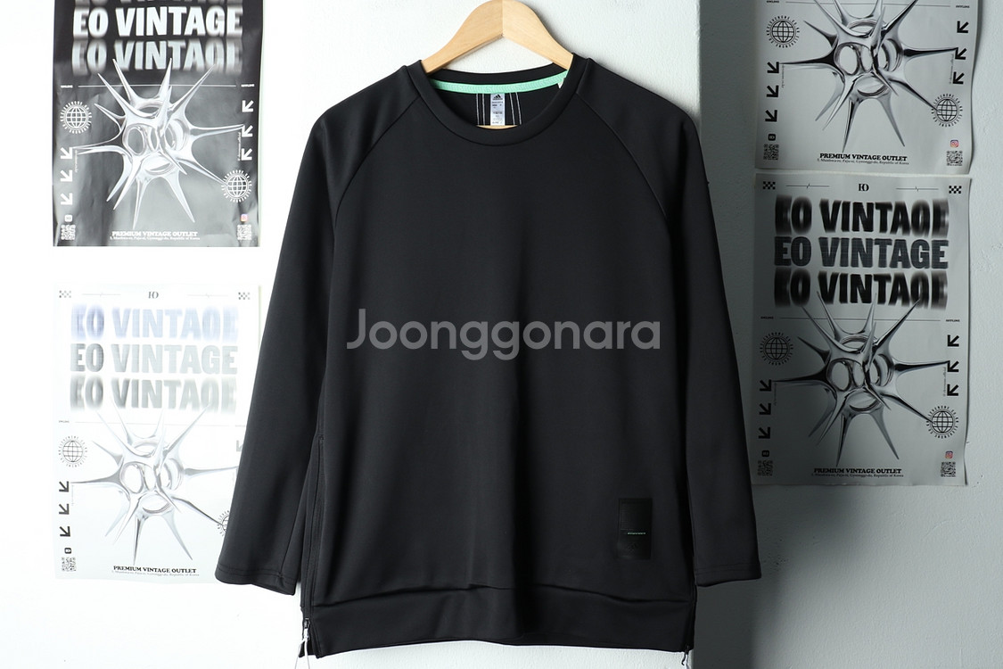 (L) 아디다스 맨투맨 티셔츠 기능성 블랙--1