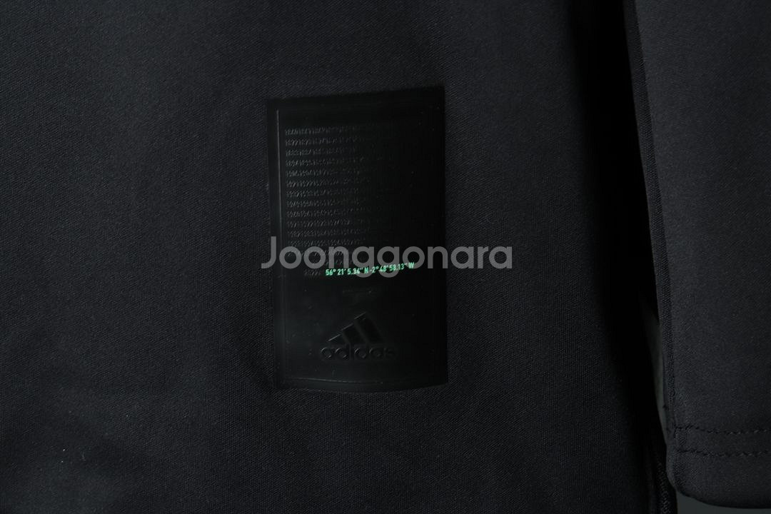 (L) 아디다스 맨투맨 티셔츠 기능성 블랙--4