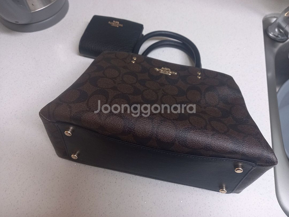 코치 시그니처 핸드백 + 카드지갑 세트--0