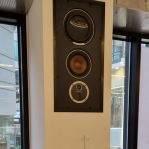 스피커 DALI PHANTOM S-180 모델 판매 합니다