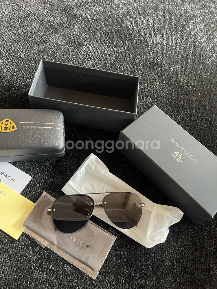 마이바흐 선글라스--1