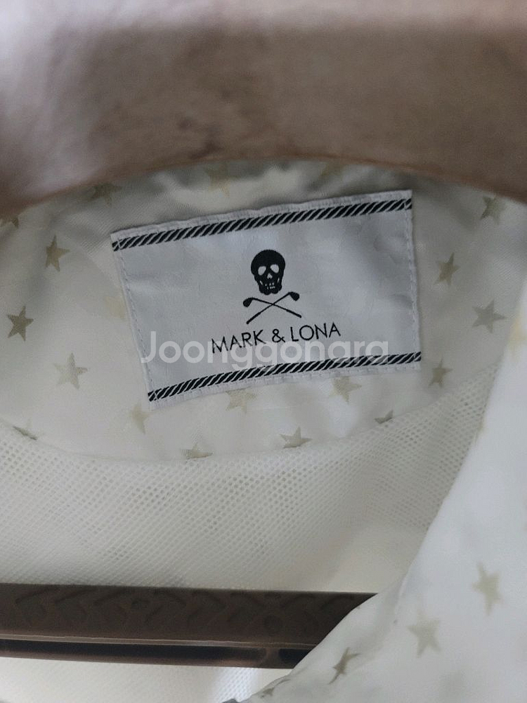 마크앤로나 정품 카모 별무늬 바람막이 100사이즈--6