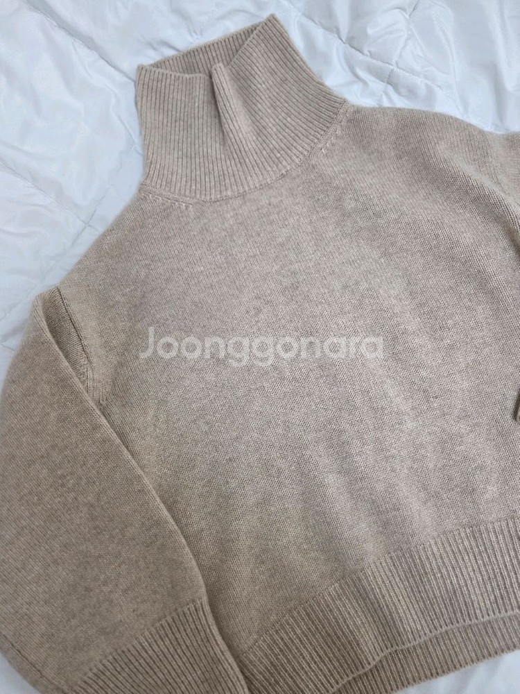 유메르 캐시미어100 터틀넥 니트--1
