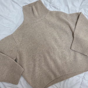 유메르 캐시미어100 터틀넥 니트