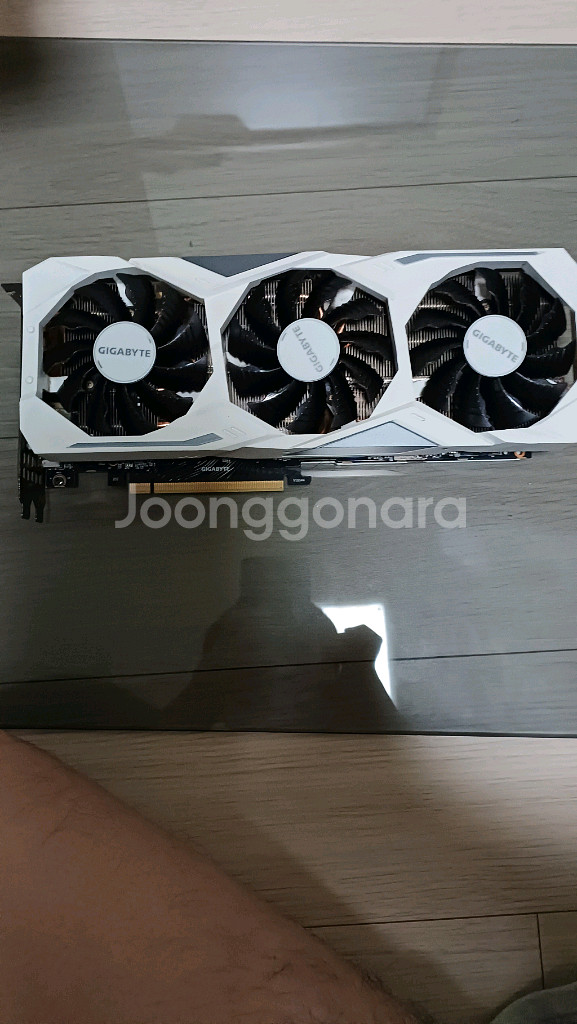 기가바이트RTX 2080 화이트 그래픽카드--2