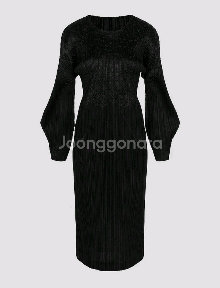 이세이미야케 플리츠플리즈 원피스 12월 스노우드롭 원피스 블랙 3사이즈--0