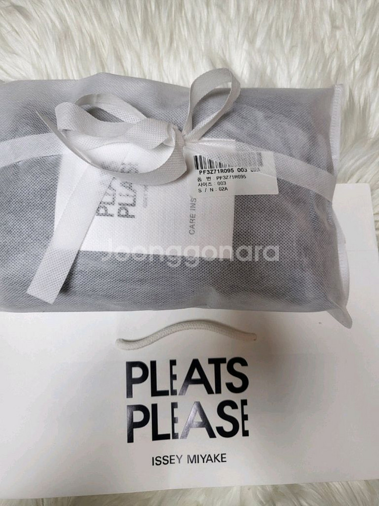 이세이미야케 플리츠플리즈 원피스 12월 스노우드롭 원피스 블랙 3사이즈--7