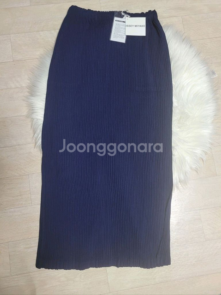 이세이미야케 스커트 해칭 스커트 네이비 2사이즈--2