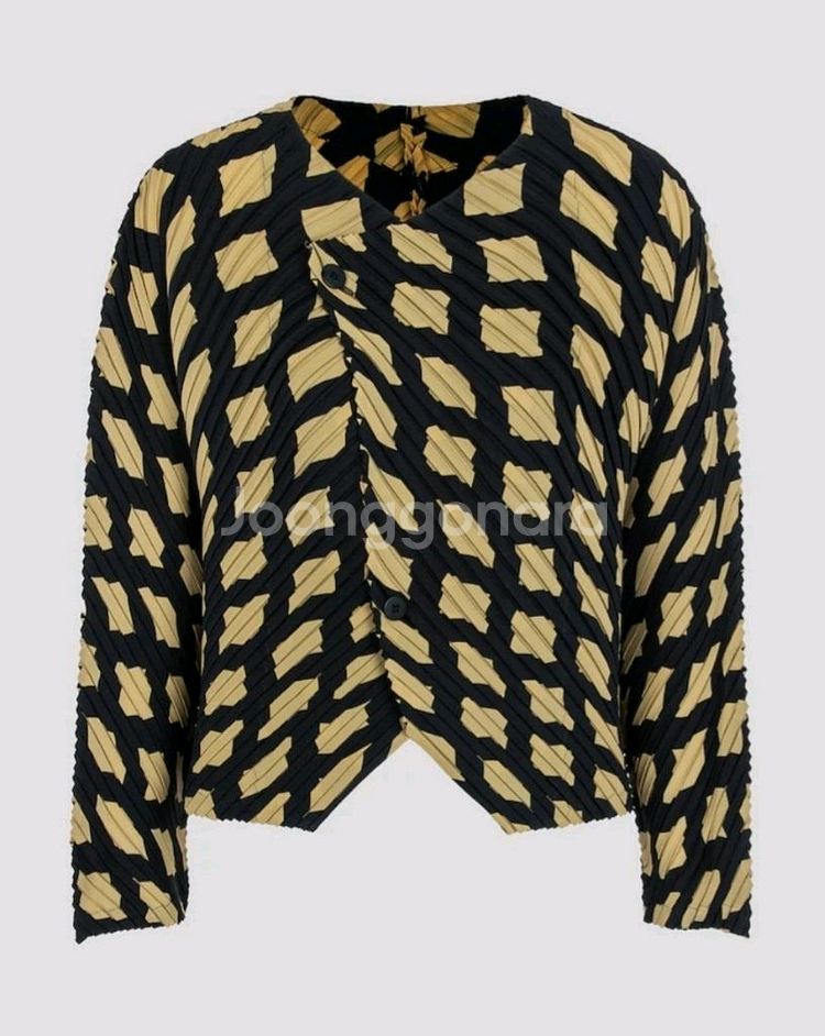 이세이미야케 가디건 리터레이션 플리츠 자켓 오커 2사이즈--0