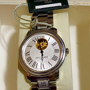 프레드릭 콘스탄트 오픈하트 시계