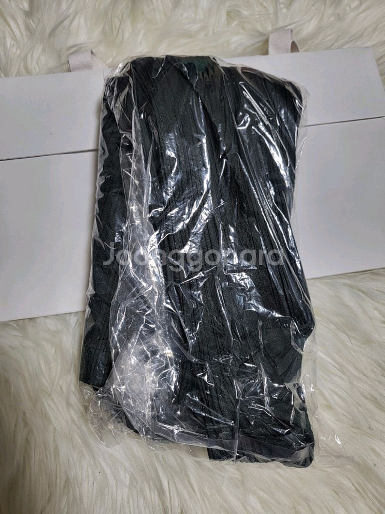 이세이미야케 플리츠플리즈 가디건 5월 먼슬리 가디건 챠콜 3사이즈--7