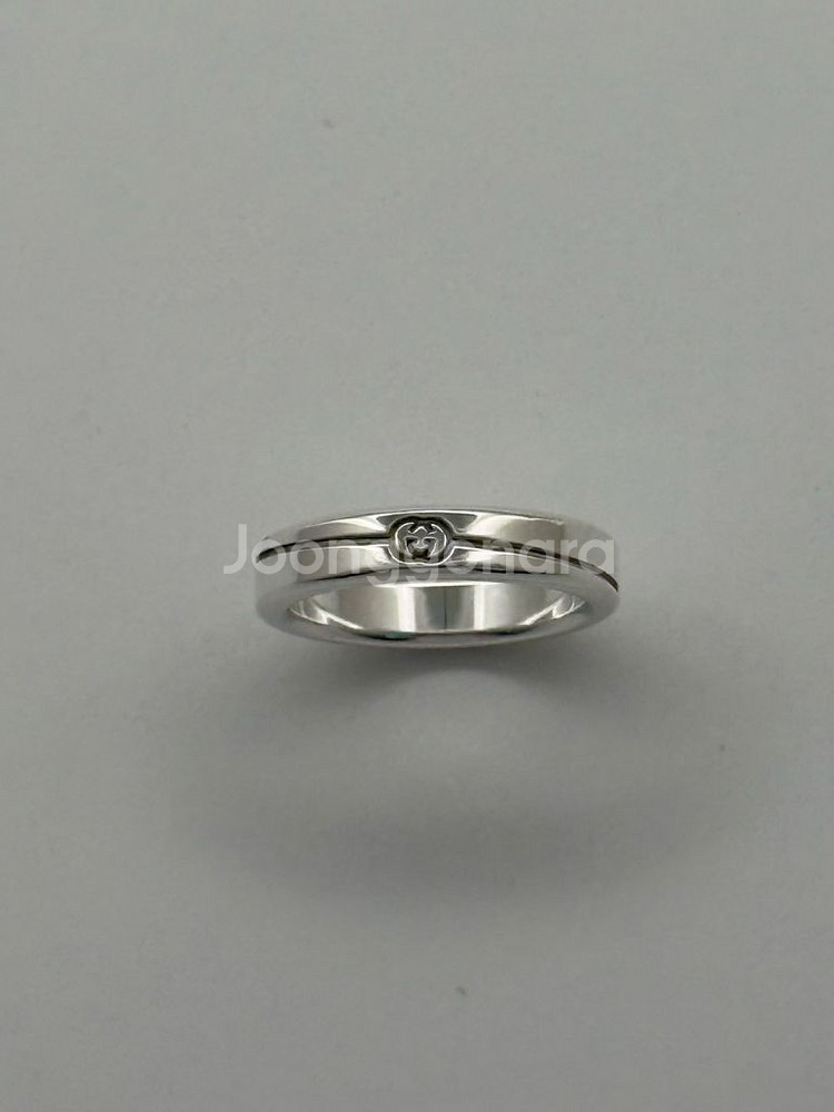 구찌 다이애그널 인터로킹 G 씬 반지 9호--0