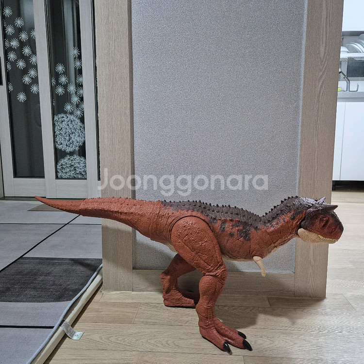 마텔 쥬라기월드 자이언트 카르노타우르스--1