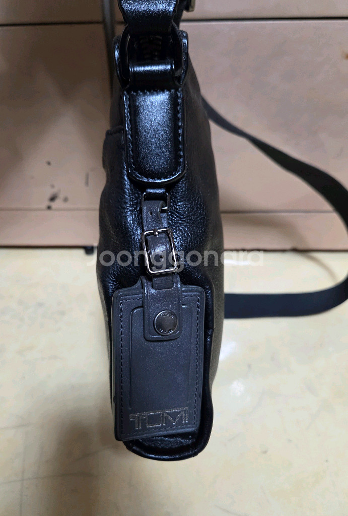 투미 정품 알파브라보 메신저백 레더--4