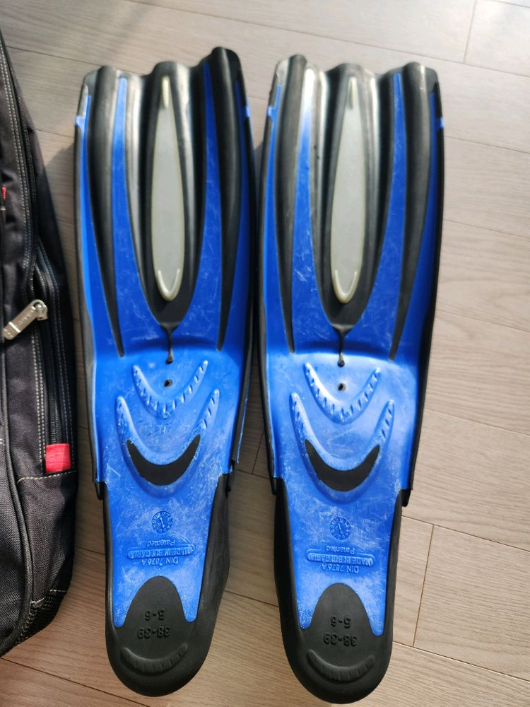 마레스 아반티 엑셀 오리발 38-39 사이즈--3