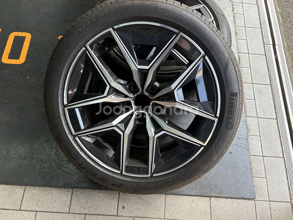 BMW G60 5시리즈 19인치 936m 출고 휠타이어--2