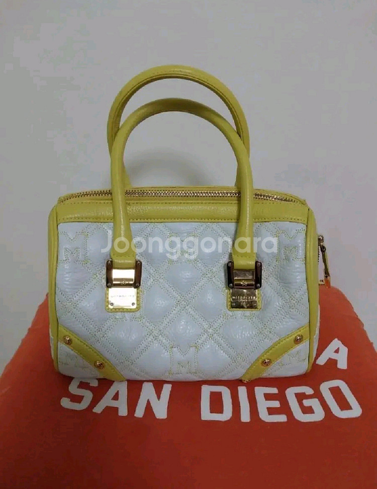 여성 메트로시티 퀼팅 토트백 (정품)--6