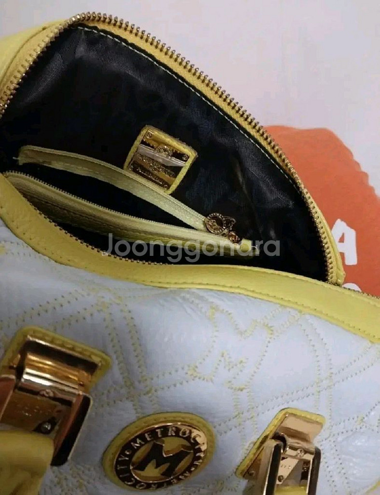 여성 메트로시티 퀼팅 토트백 (정품)--8