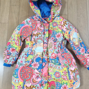 오일릴리 키즈 오리털패딩4y