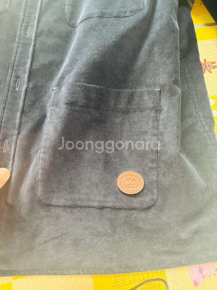 구찌 스트레치 코듀로이 패딩셔츠--5