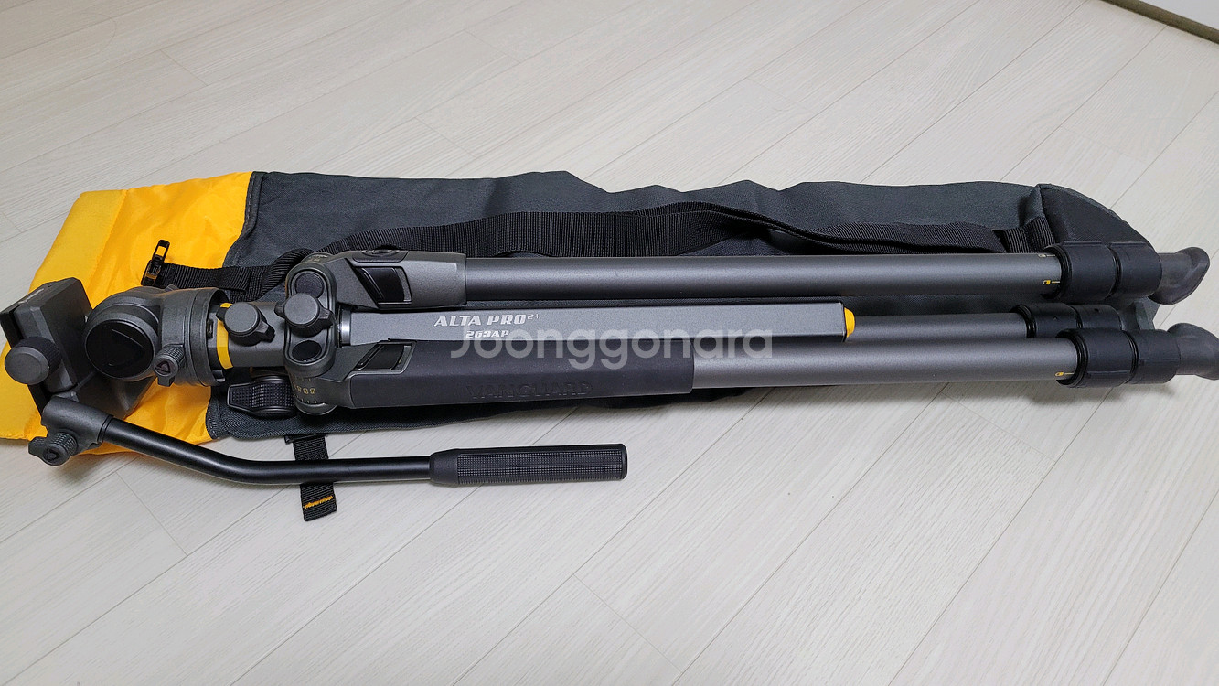 뱅가드 알타프로2+ 비디오헤드 삼각대 판매합니다.--1