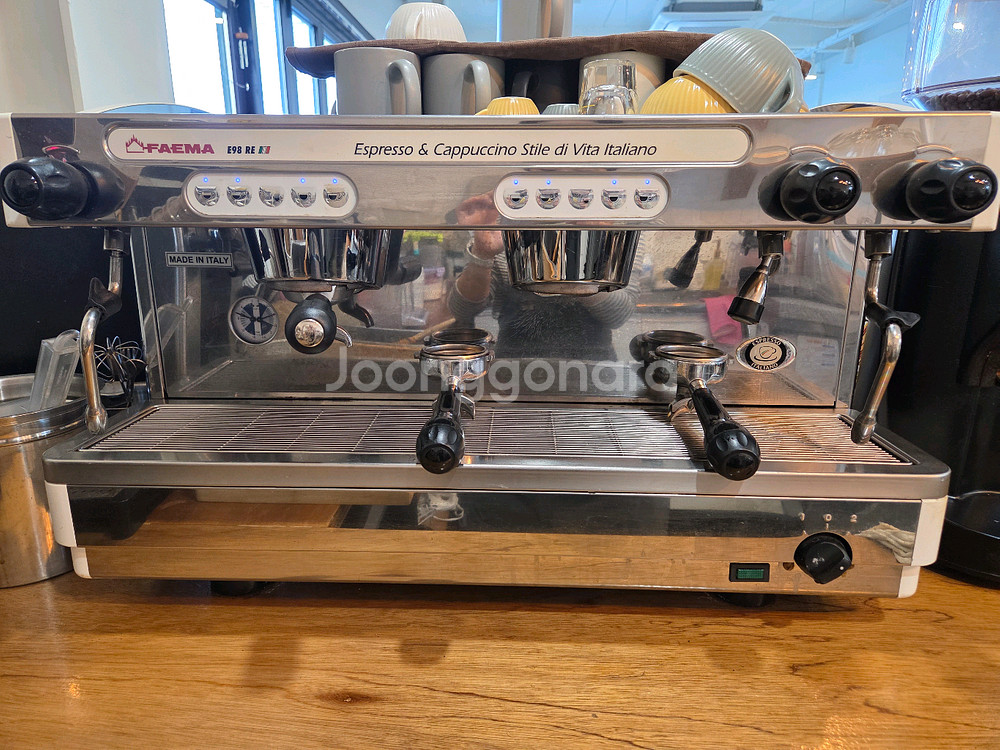 [판매] 훼마 FAEMA E98 RE 2그룹 에스프레소 머신--0