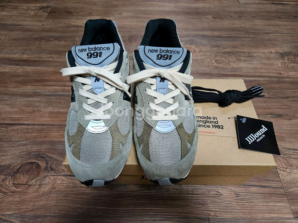 뉴발란스 991 자운드 우먼스 250 판매합니다.--0