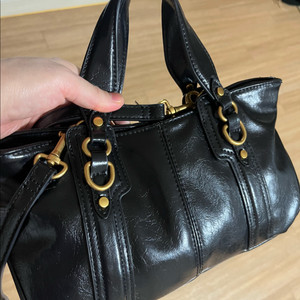 가죽 핸드백-자라