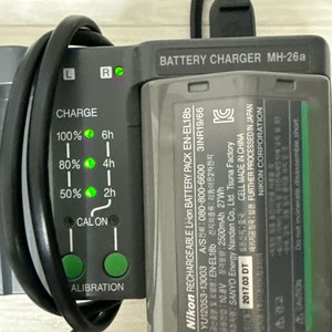 니콘 MH-26a 배터리 충전기