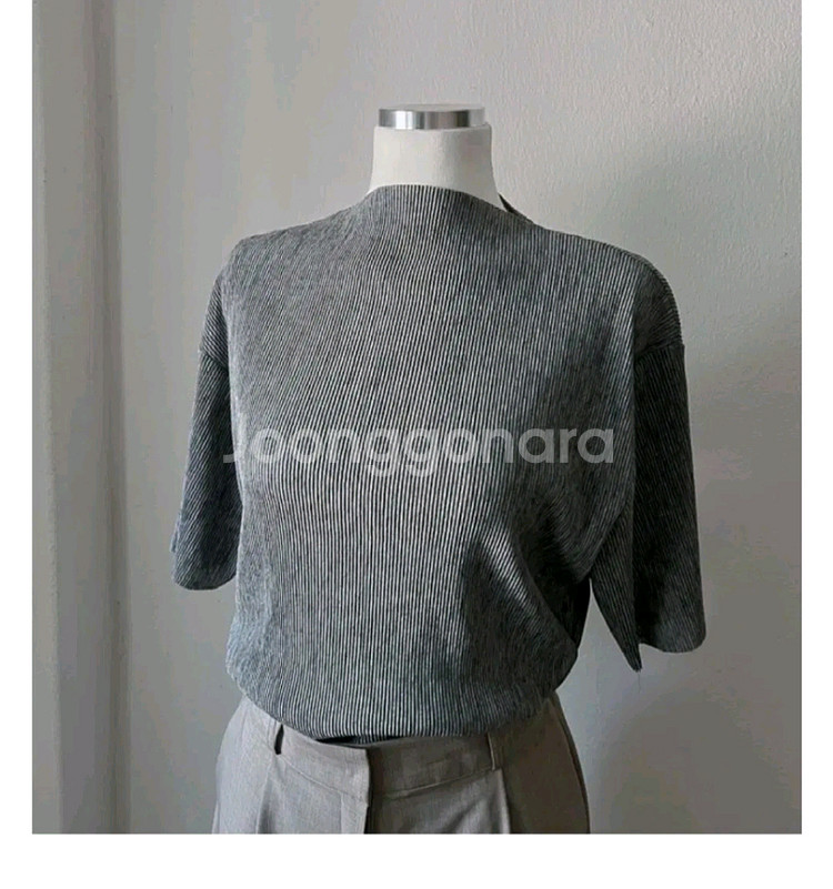 플리츠 반팔 블라우스 - 블랙--6