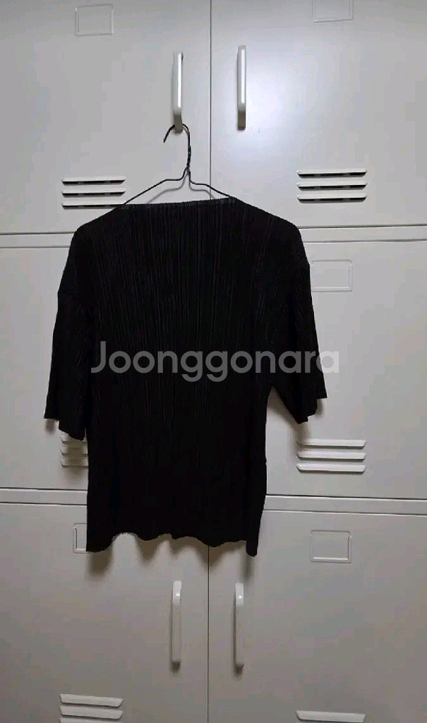 플리츠 반팔 블라우스 - 블랙--9