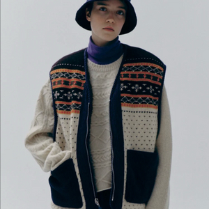 비이커 니트 리버시블 에코 퍼 베스트