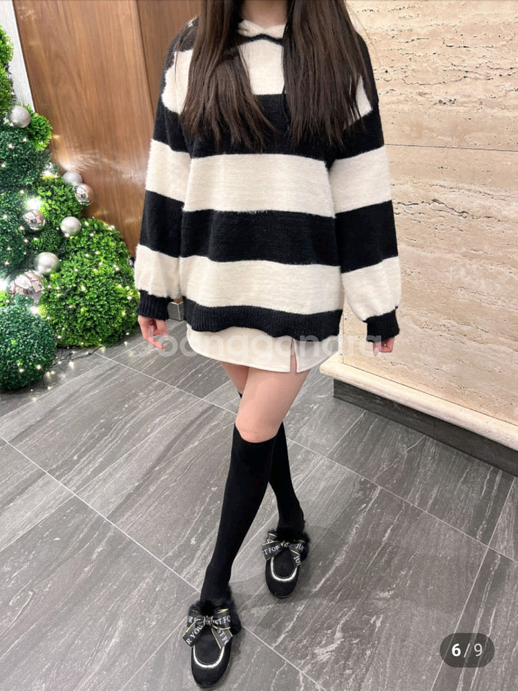 [드벨라] 블리 스트라이프 후드 단가라 니트+큐빅 장식 윈터 숏 스커트--4