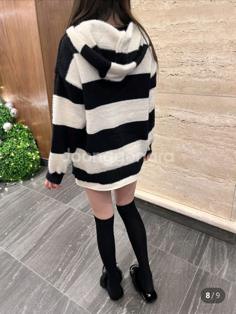 [드벨라] 블리 스트라이프 후드 단가라 니트+큐빅 장식 윈터 숏 스커트--6