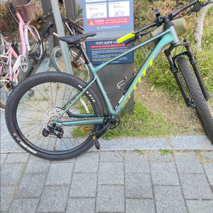 스캇스케일 965L MTB 자전거, 카스크 헬멧, iwa자전거거치대