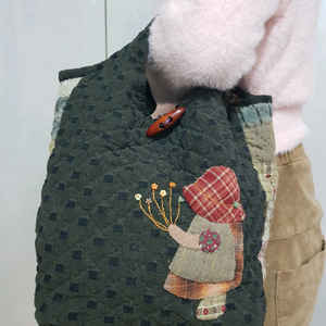 퀼트 꽃을든 소녀 가방