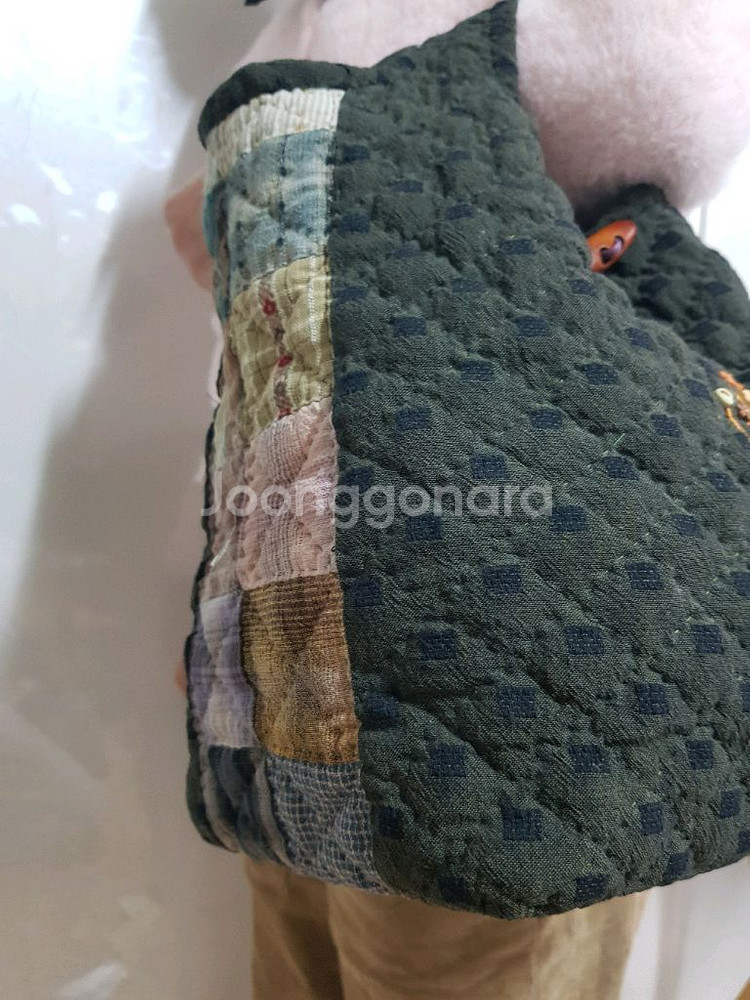 퀼트 꽃을든 소녀 가방--1