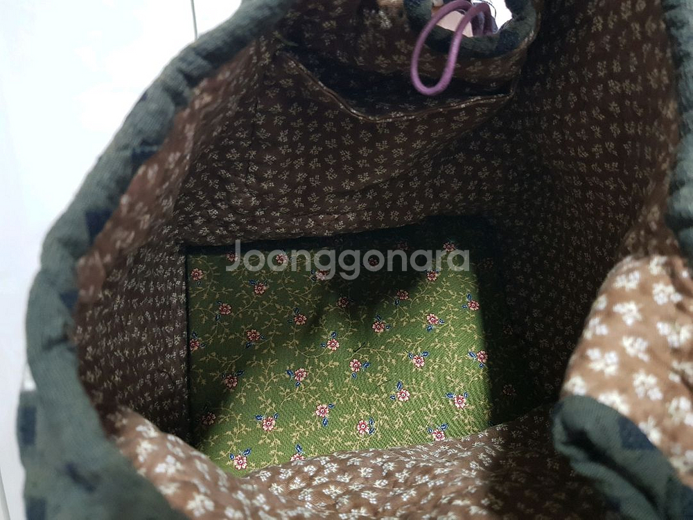 퀼트 꽃을든 소녀 가방--3