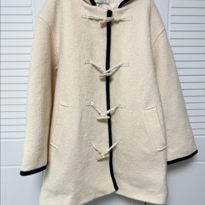 모데스트무드 더피 코트 아이보리