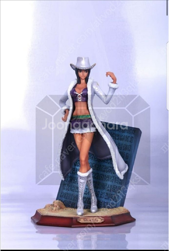 모펠 니코로빈 레진 원피스 피규어 급처(네고가능)--0