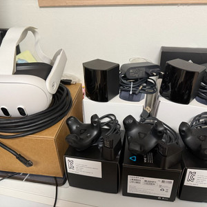 메타퀘스트3 + 베이스스테이션2.0 + 바이브 트래터3.0 팝니다!