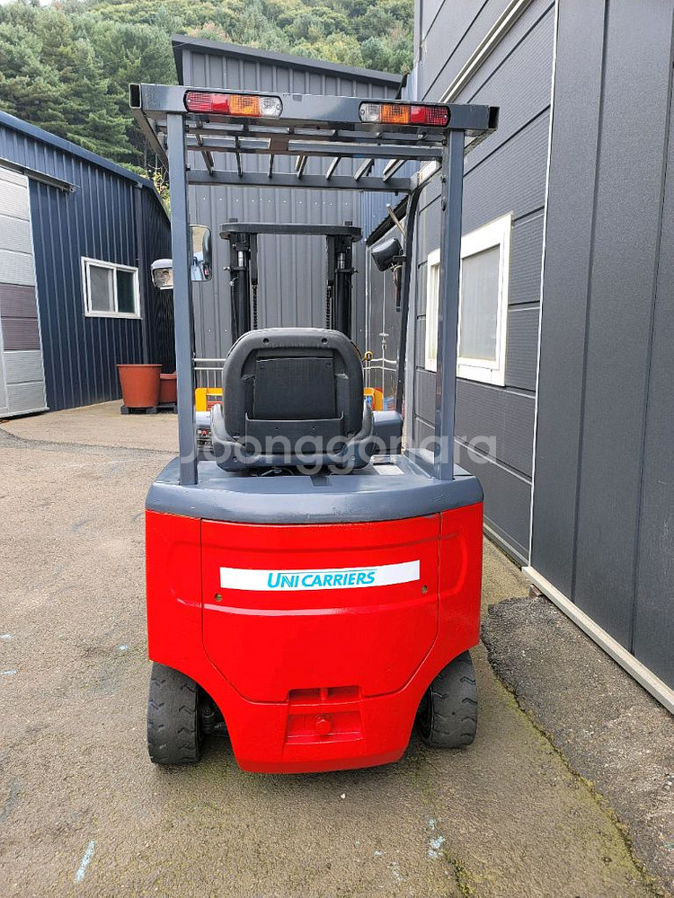 최상급 유니케리어 1톤 전동지게차 판매--3
