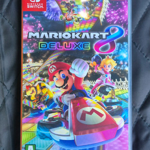 닌텐도 스위치 마리오카트8 디럭스 판매합니다.