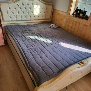 침대 고급형 싸게 팝니다