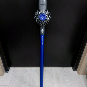 다이슨 v6 플로피 무선청소기