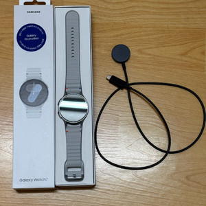 갤럭시 워치7 44mm LTE 자급제 실버색상