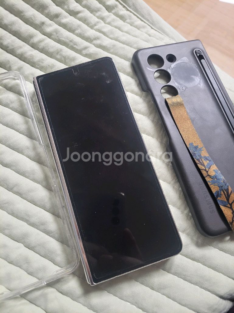 갤럭시 z폴드5 512GB 크림 삼성케어양도가능--1